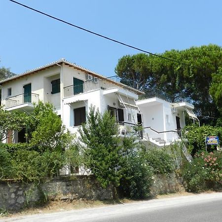 Hotel Georgia Nikiana Exterior foto
