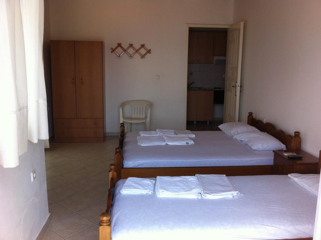 Hotel Georgia Nikiana Habitación foto