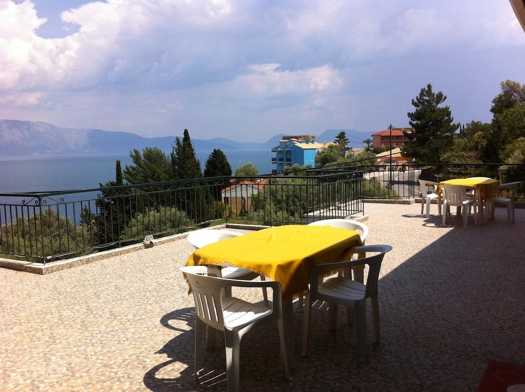 Hotel Georgia Nikiana Habitación foto